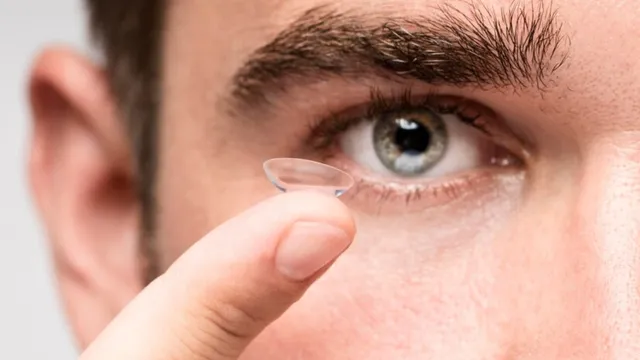 avoid-doing-these-5-things-while-wearing-contact-lenses-to-prevent-eye-injuries